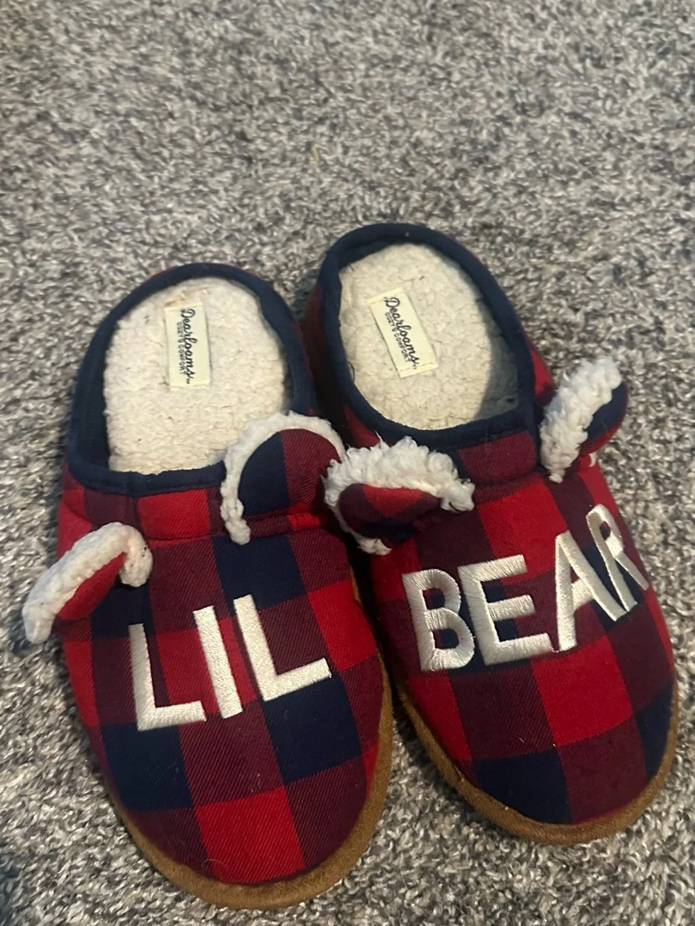 dearfoams Kids Plaid 'LIL BEAR' Slip-On Slippers - Red & Navy